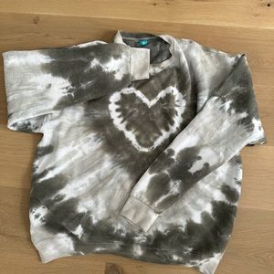 urban outfitters heart tie dye crew neck